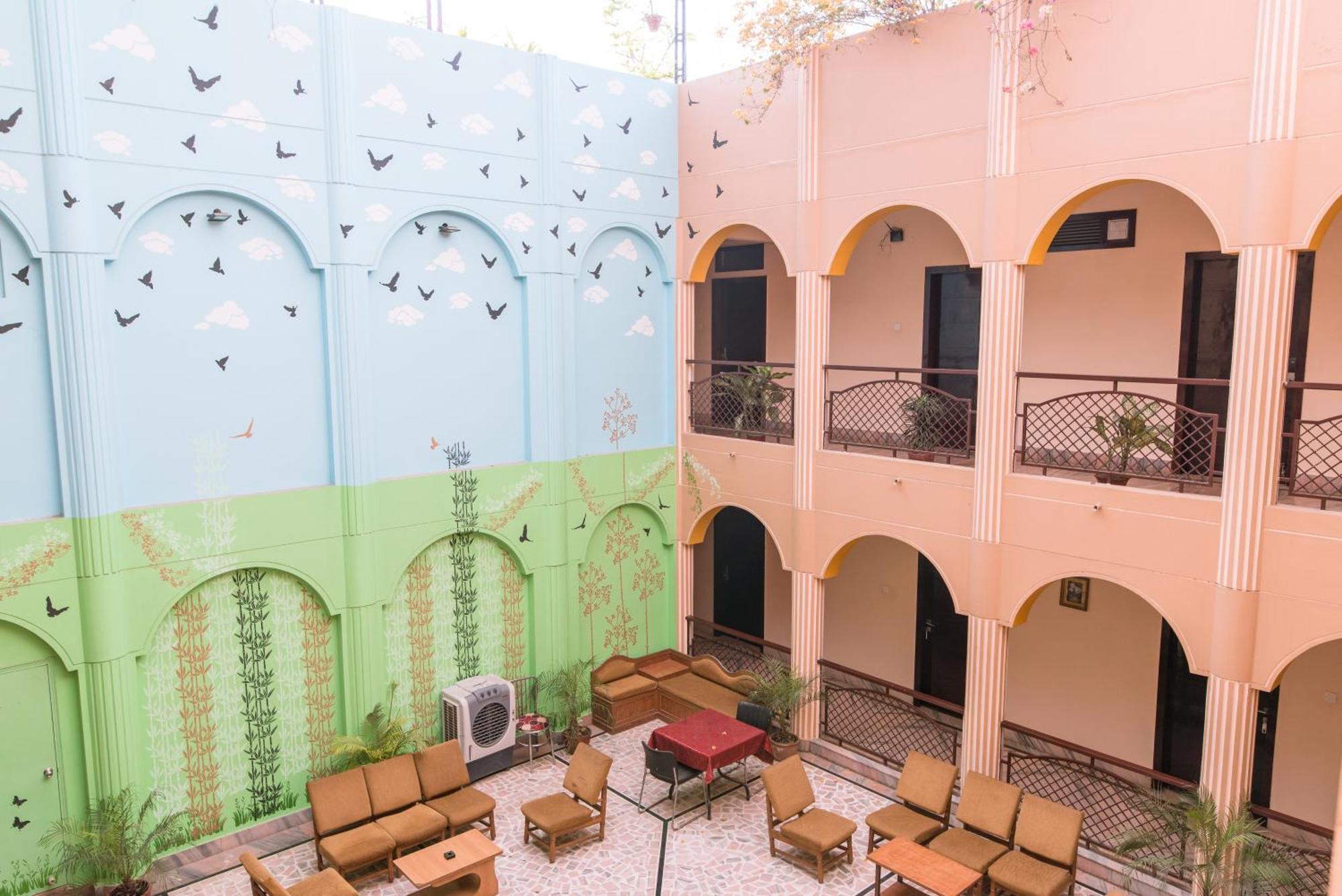 Buddha Hotel 3*